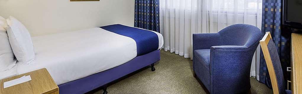 Best Western London Heathrow Ariel Hotel Hayes  Room photo